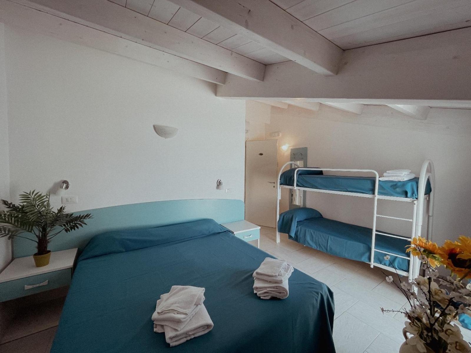 Vela Club Hotel & Appartamenti Rodi Garganico Extérieur photo